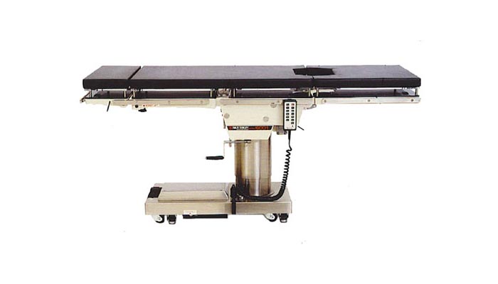Skytron 6001 Surgical Table
